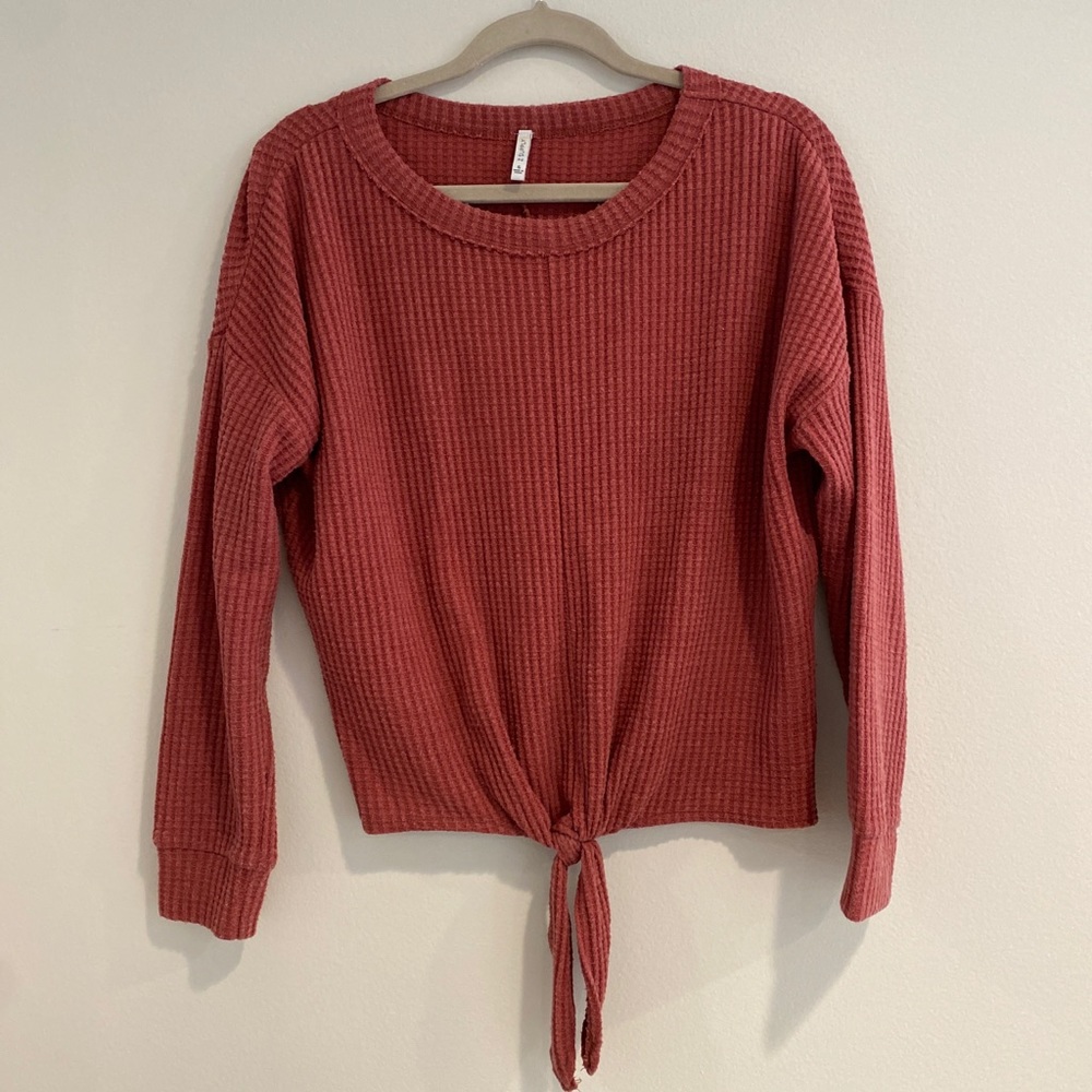Z Supply Womens long sleeve tee knit top size Small Light Red Knot Top